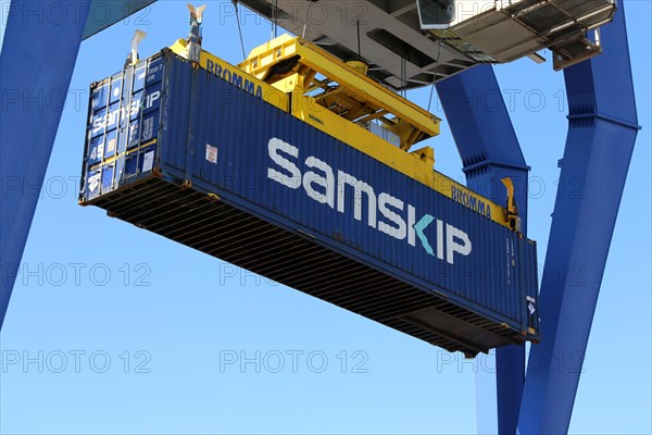 Close-up of a container being shipped (Mannheim, Baden-Wuerttemberg)