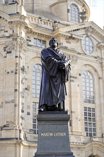 Martin Luther Memorial at the Church of Our Lady, Old Town, Dresden, Saxony, Germany, Europe