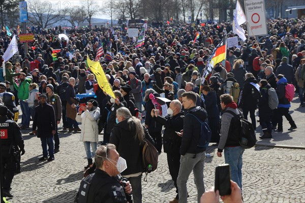 Large demonstration by critics of the corona measures in Kassel: Protests took place simultaneously in many countries under the motto World Wide Demonstration for Freedom, Peace and Human Rights