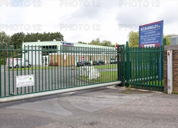 MT Barnsley bulk haulage specialists, Porte Marsh Industrial Estate, Calne, Wiltshire, England, UK