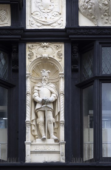 Statue King Edward I, Bury St Edmunds, Suffolk, England by Michael Vyne Treleavan 1910