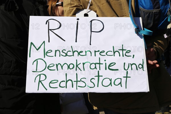 Large demonstration by critics of the corona measures in Kassel: Protests took place simultaneously in many countries under the motto World Wide Demonstration for Freedom, Peace and Human Rights