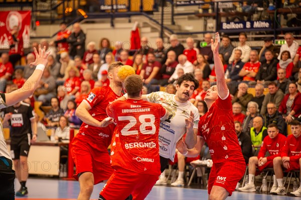 Match scene Eulen Ludwigshafen against HC Elbflorenz 2006 (2. Handballbundesliga, final score 31:29)