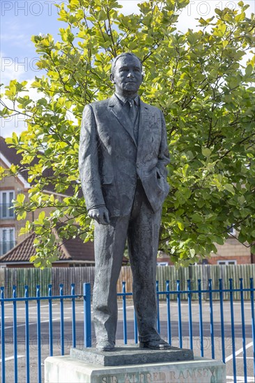 Sir Alf Ramsey (1920 -1999) statue sculpture, Portman Road, Ipswich, Suffolk, UK