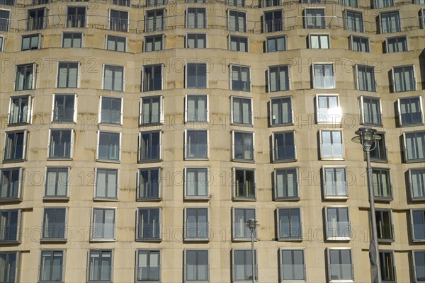 Residential building, condominiums, architect Frank O. Gehry, Behrenstrasse 73, Mitte, Berlin, Germany, Europe