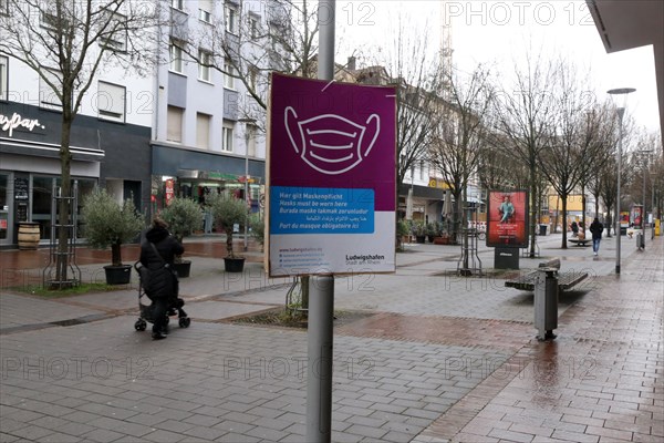 Symbolic of the coronavirus crisis in Germany: the deserted pedestrian zone in Ludwigshafen (Rhineland-Palatinate)