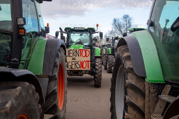 Farmers' protests in Ludwigshafen am Rhein: large demonstration by farmers from the Southern Palatinate and the Vorderpfalz at the Friedrich-Ebert-Halle