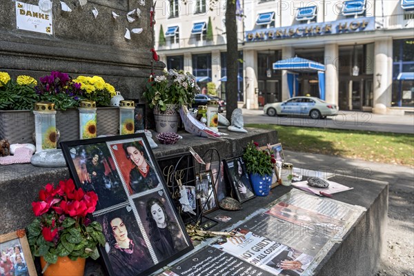 Pictures, hearts, flowers at cult site in memory of pop singer Michael Jackson, memorial at monument to composer Orlando Di Lasso in front of Hotel Bayerischer Hof, Promenadeplatz, Old Town, Munich, Upper Bavaria, Bavaria, Germany, Europe