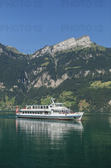 Excursion boat on Lake Uri near Bauen with the Niederbauen, Lake Lucerne, Canton Uri, Switzerland, Bauen, Lake Lucerne, Uri, Switzerland, Europe