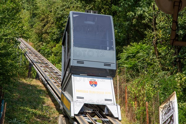 Cable car to Deva Castle, Transylvania (Telecabina Cetadea Deva)