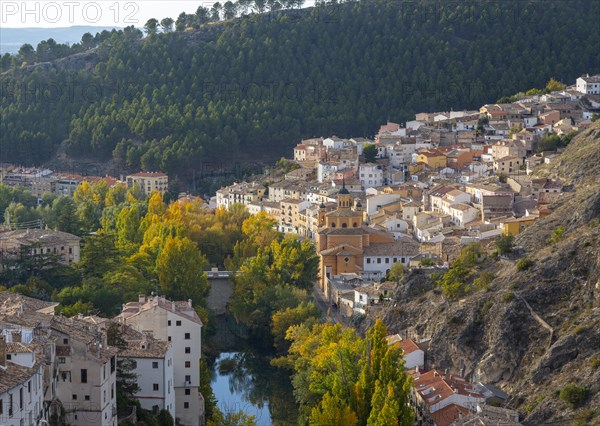 San Anton bridge and barrio neighbourhood, Rio Jucar, Cuenca, Castille La Mancha, Spain, Europe