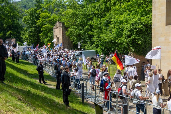 Neustadt an der Weinstrasse, 28 May 2023: Neustadt entrepreneur Dr Wolfgang Kochanek called for the Hambach Festival. The parade from the festival site to Hambach Castle was held under the motto For democracy and freedom of opinion . The supply of weapons to Ukraine was also widely denounced. Many thousands of participants responded to the call