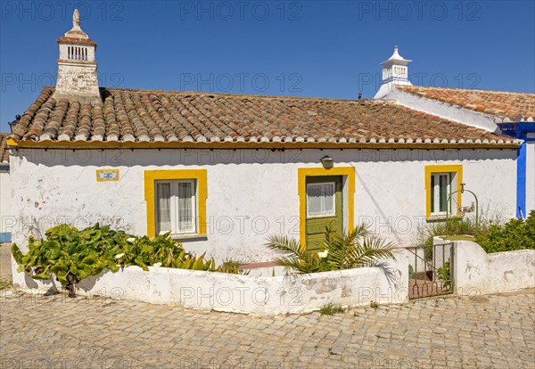 Traditional architecture building cottage style house Cacela Velha, Vila Real de Santo Antonio, Algarve, Portugal, Southern Europe, Europe