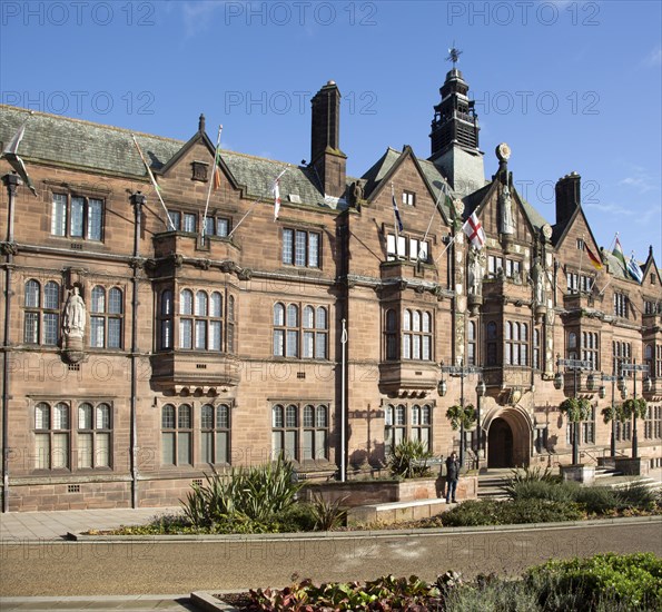 The Council House building opened 1917, Tudor style 20th century architecture, Coventry, England, UK