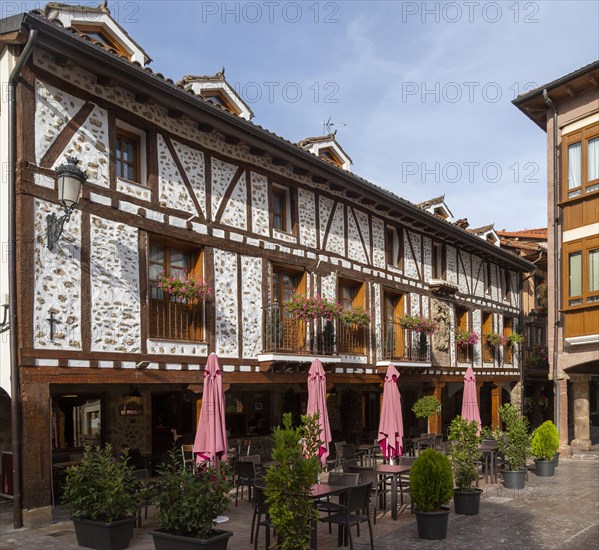 Historic buildings in town of Ezcaray, La Rioja Alta, Spain, Europe