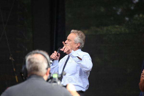 Major demonstration Berlin invites Europe - A celebration of peace and freedom Berlin 29 August 2020: Speech by Robert F. Kennedy Jr