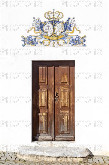 Manueline doorway ceramic Azulejo tile architectural features, village of Alvito, Baixo Alentejo, Portugal, southern Europe, Europe