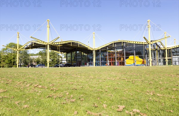 Renault distribution centre building designed by Norman Foster 1982, now the Spectrum Building, Swindon, Wiltshire, England, UK