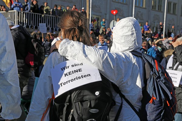 Large demonstration in Leipzig against the federal government's corona policy. Bodo Ramelow links the corona demonstrations to terrorism