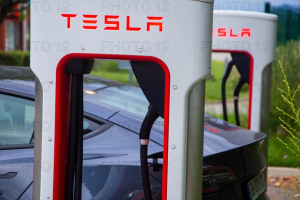 Tesla at a Supercharger in Saulce-sur-Rhone, France (09/06/2023)