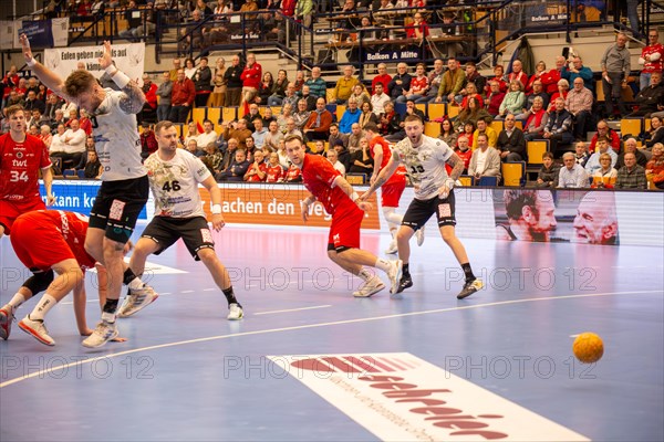 Match scene Eulen Ludwigshafen against HC Elbflorenz 2006 (2. Handballbundesliga, final score 31:29)
