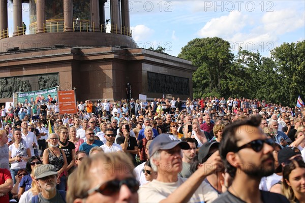 Major demonstration Berlin invites Europe - Festival for peace and freedom Berlin 29 August 2020