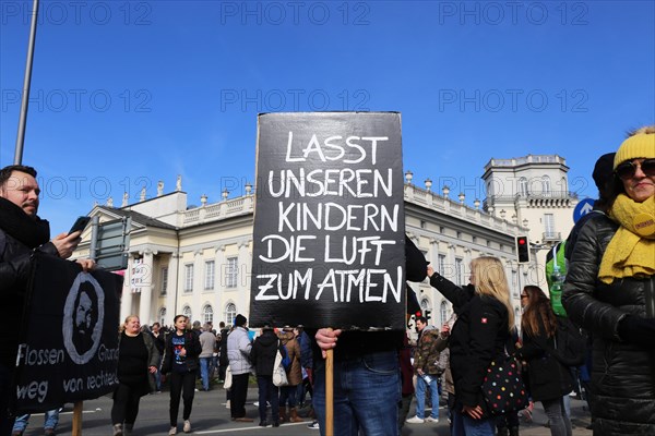 Large demonstration by critics of the corona measures in Kassel: Protests took place simultaneously in many countries under the motto World Wide Demonstration for Freedom, Peace and Human Rights