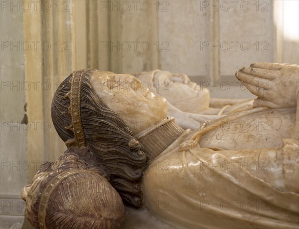 Alabaster effigies of John de la Pole d 1491 and wife Elizabeth Plantagenet d 1503, Wingfield church, Suffolk, England, UK