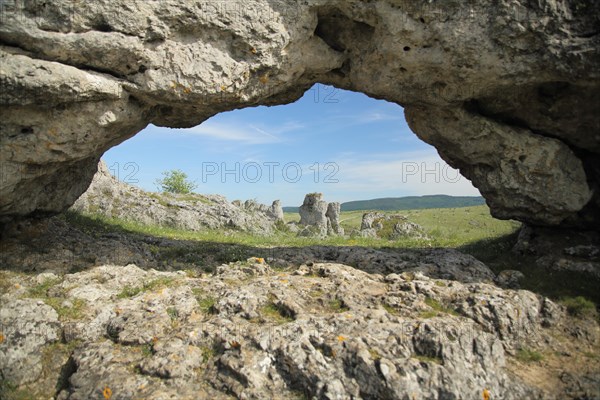 Rocky landscape with rock formations, bizarre, hole, look through, limestone, limestone rocks, Chaos de Nimes le Vieux, Causse Mejean, Cevennes, Massif Central, France, Europe