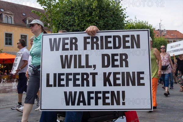 Demonstration in Landau, Palatinate: The demonstration was directed against the government's planned corona measures. There were also calls for peace negotiations instead of arms deliveries and effective measures to curb inflation