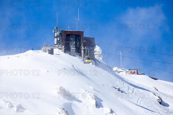Gondola to the Weissfluh summit station in the Parsenn ski area (Davos, Switzerland)