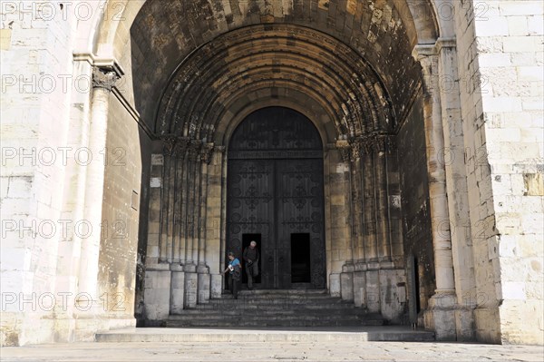 Entrance area, Se Dom, Igreja de Santa Maria Maior, Se Patriarcal de Lisboa, Cathedral, Start of construction 1147, Alfama neighbourhood, Lisbon, Lisboa, Portugal, Europe