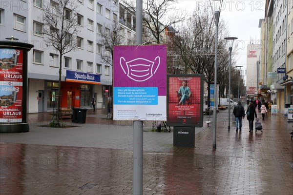 Symbolic of the coronavirus crisis in Germany: the deserted pedestrian zone in Ludwigshafen (Rhineland-Palatinate)