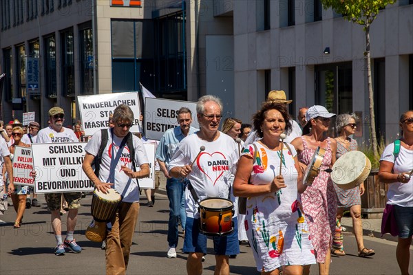 Demonstration in Landau, Palatinate: The demonstration was directed against the government's planned corona measures. There were also calls for peace negotiations instead of arms deliveries