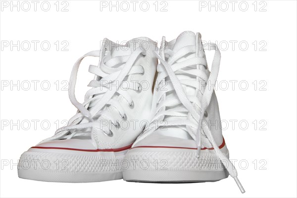 White Converse Chucks Taylor All-Star Hi (optional)