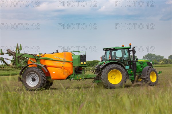 Use of crop protection in agriculture (Altlussheim, Baden-Wuerttemberg)