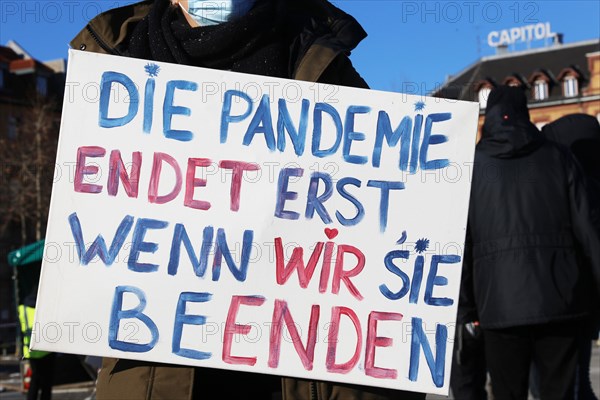 Mannheim: Demonstration against the corona measures. The demonstration was organised by an individual, not by Querdenken. The motto of the demonstration was: For freedom and fundamental rights, for free self-determination, for free vaccination decisions