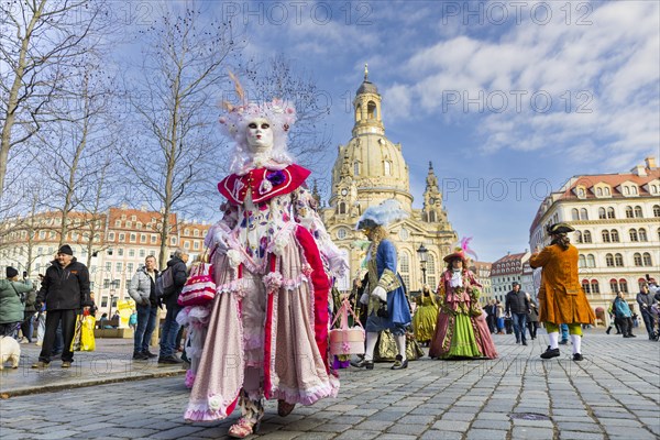 LUST & PASSION & JOY OF LIFE, for the joy of the masquerade, the Elbvenezian Carnival took place in Dresden on the weekend in front of Rose Monday. The highlight was the joint stroll through the historic centre with masks in robes in the style of the Elbe Venetian Carnival from the Neumarkt through the Altmarktgalerie, the Schlossstrasse, through the Stallhof, along the Fuerstenzug, onto the Bruehlsche Terrasse and into the Bruehlsche Garten, Dresden, Saxony, Germany, Europe