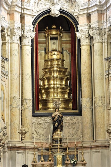 Altar, Igreja da Encarnacao, Church of the Incarnation, built in 1708, Lisbon, Lisboa, Portugal, Europe