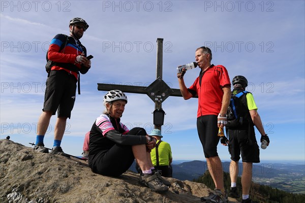 Mountain bike tour through the Bavarian Forest with the DAV Summit Club: stopover on the summit of the Osser, 1, 293 metres above sea level, excursion destination and border mountain between Germany and the Czech Republic