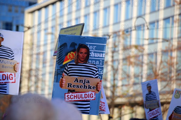 Large demonstration in Leipzig against the federal government's corona policy