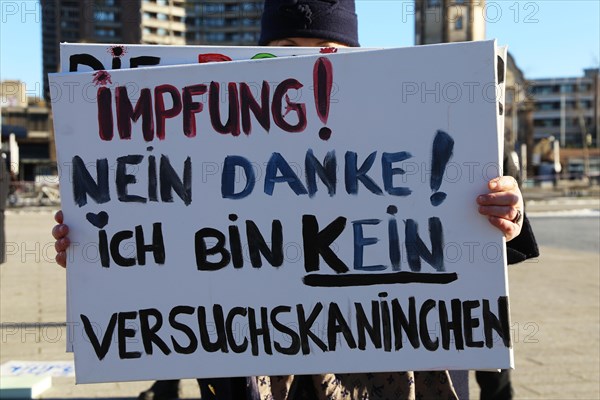 Mannheim: Demonstration against the corona measures. The demonstration was organised by an individual, not by Querdenken. The motto of the demonstration was: For freedom and fundamental rights, for free self-determination, for free vaccination decisions