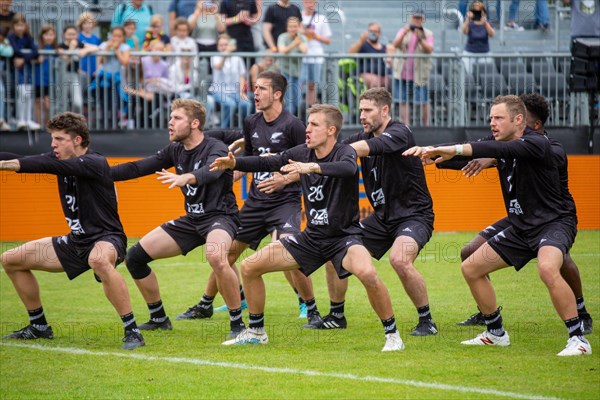 Fistball World Championship from 22 July to 29 July 2023 in Mannheim: Before the match between New Zealand and the Czech Republic, the New Zealand national team performed the so-called Haka, the ceremonial dance of the Maori, much to the delight of the spectators