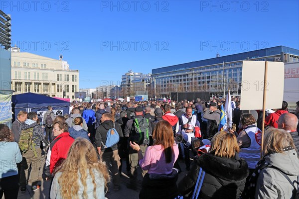 Large demonstration in Leipzig against the federal government's corona policy