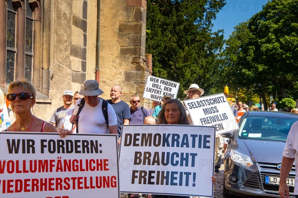 Demonstration in Landau, Palatinate: The demonstration was directed against the government's planned corona measures. There were also calls for peace negotiations instead of arms deliveries