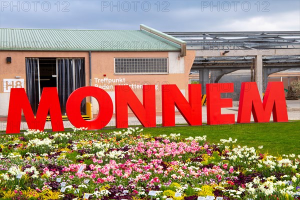 BUGA (Federal Garden Show) Mannheim 2023: The word MONNEM is written in large letters in Spinelli Park. This is what the people of Mannheim call their city in the Electoral Palatinate dialect