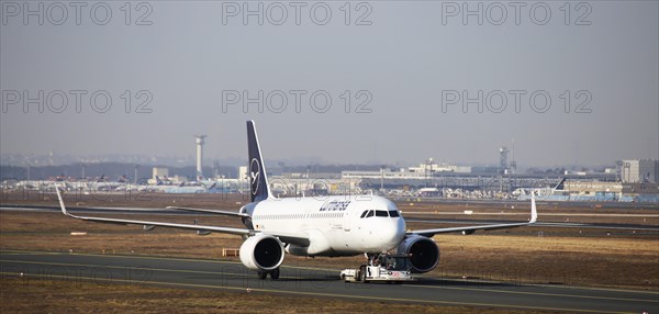 A Lufthansa passenger aircraft at Frankfurt Airport