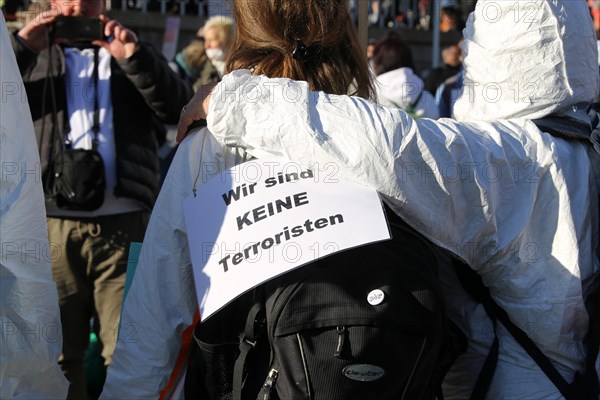 Large demonstration in Leipzig against the federal government's corona policy. Bodo Ramelow links the corona demonstrations to terrorism