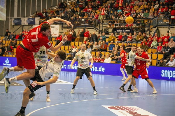 Match scene Eulen Ludwigshafen against HC Elbflorenz 2006 (2. Handballbundesliga, final score 31:29)