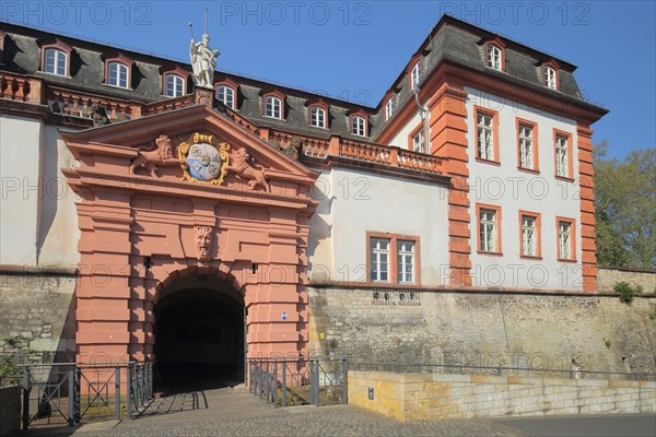 Baroque commandant's building and main gate with ornaments, figure of Saint Jacob and coat of arms, Citadel, Old Town, Mainz, Rhine-Hesse region, Rhineland-Palatinate, Germany, Europe